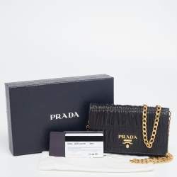 Pre Owned Prada Black Nappa Gaufre Leather Wallet On Chain