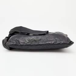 Pre Owned Prada Black Leather Antique Large Bow Zip Clutch