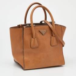 Pre Owned Prada Tan Leather Twin Pocket Double Handle Tote
