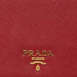 مملوكة مسبقًا Prada Red Saffiano Metal Leather Flap Wallet on Chain
