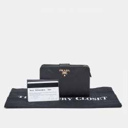 Pre Owned Prada Black Saffiano Metal Leather Lampo Wallet
