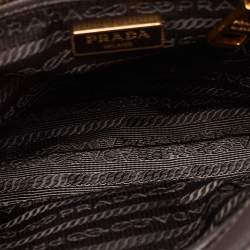 Pre Owned Prada Olive Green Quilted Nylon Pushlock Crossbody Bag