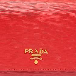 Pre Owned Prada Red Vitello Move Leather Wallet on Chain