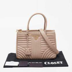 Pre Owned Prada Beige Diagramme Quilt Leather Double Zip Tote