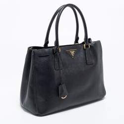 Pre Owned Prada Black Saffiano Lux Leather Small Middle Zip Tote