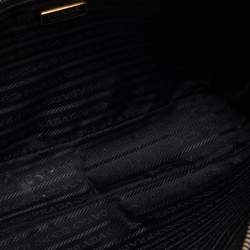 Pre Owned Prada Black Saffiano Leather Zip Bauletto Satchel