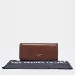 Pre Owned Prada Brown Leather Flap Continental Wallet