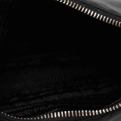Pre Owned Prada Black Nylon and Leather Re-Edition 2005 Crossbody Bag