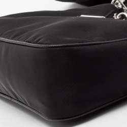 Pre Owned Prada Black Nylon Re-Edition 2005 Shoulder Bag