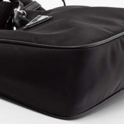 Pre Owned Prada Black Nylon Re-Edition 2005 Shoulder Bag