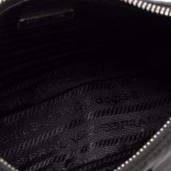 Pre Owned Prada Black Nylon Re-Edition 2005 Shoulder Bag