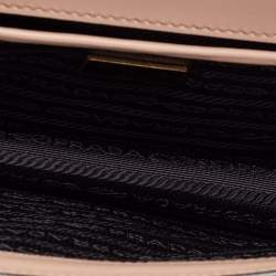 Pre Owned Prada Beige Leather Pushlock Flap Chain Shoulder Bag