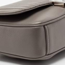 Pre Owned Prada Grey Vertical Quilted Leather Medium Flap Shoulder Bag