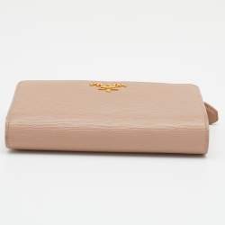 Pre Owned Prada Beige Vitello Move Leather French Compact Wallet