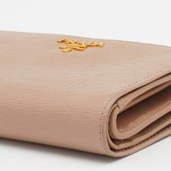 Pre Owned Prada Beige Vitello Move Leather French Compact Wallet