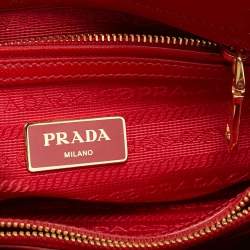 Pre Owned Prada Red Saffiano Vernice Leather Mini Promenade Satchel