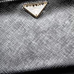 Pre Owned Prada Black Saffiano Vernice Leather Zip Around Wallet