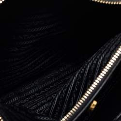 Pre Owned Prada Black Saffiano Leather Zip Tote