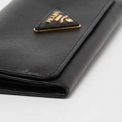 Pre Owned Prada Black Saffiano Triangle Logo Continental Flap Wallet