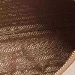 Pre Owned Prada Beige Saffiano Lux Re-Edition 2005 Shoulder Bag