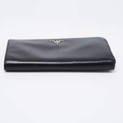 Pre Owned Prada Black Calf Leather Zip Around Wallet