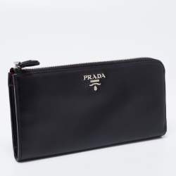 Pre Owned Prada Black Calf Leather Zip Around Wallet