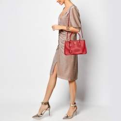Pre Owned Prada Red Saffiano Leather Small Double Zip Tote