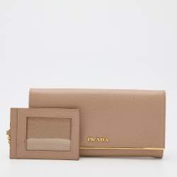Pre Owned Prada Beige Saffiano Lux Leather Metal Bar Flap Continental Wallet