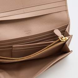 Pre Owned Prada Beige Saffiano Lux Leather Metal Bar Flap Continental Wallet