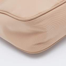Pre Owned Prada Beige Nylon Re-Edition 2005 Shoulder Bag