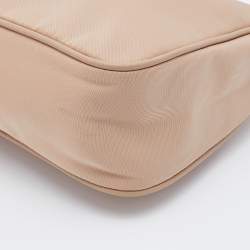 Pre Owned Prada Beige Nylon Re-Edition 2005 Shoulder Bag