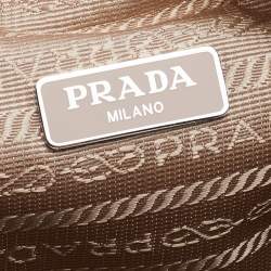 Pre Owned Prada Beige Nylon Re-Edition 2005 Shoulder Bag