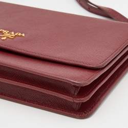 Pre Owned Prada Burgundy Saffiano Leather Wallet On Strap