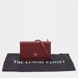 Pre Owned Prada Burgundy Saffiano Leather Wallet On Strap