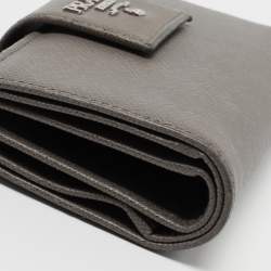 Pre Owned Prada Grey Saffiano Leather Flap Continental Wallet