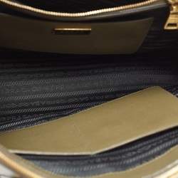 Pre Owned Prada Green Saffiano Leather Double Zip Tote