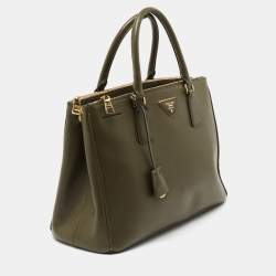 Pre Owned Prada Green Saffiano Leather Double Zip Tote