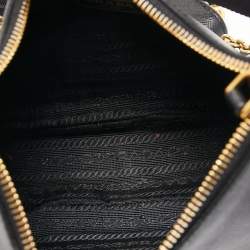 Pre Owned Prada Black Saffiano Lux Leather Re-Edition 2005 Shoulder Bag