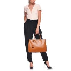 Pre Owned Prada Orange Saffiano Lux Leather Large Galleria Double Zip Tote