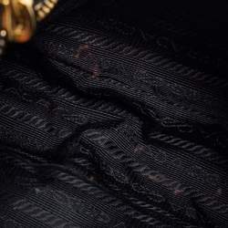 Pre Owned Prada Black Saffiano Lux Leather Re-Edition 2005 Shoulder Bag