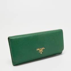 Pre Owned Prada Green Saffiano Lux Leather Logo Flap Continental Wallet
