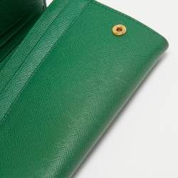 Pre Owned Prada Green Saffiano Lux Leather Logo Flap Continental Wallet