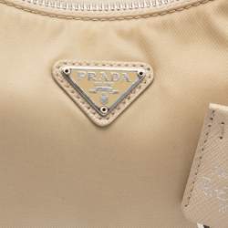 Pre Owned Prada Beige Nylon and Leather Re-Edition 2005 Shoulder Bag