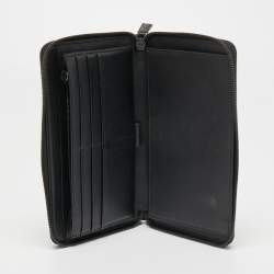 مملوكة مسبقًا Prada Black Saffiano Leather Zip Around Wallet