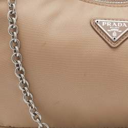 Pre Owned Prada Beige Nylon and Leather Re-Edition 2005 Shoulder Bag