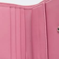 مملوكة مسبقًا Prada Pink Quilted Leather Logo Embellished Bifold Wallet