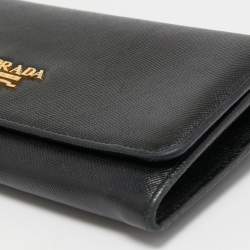 Pre Owned Prada Black Saffiano Leather Continental Wallet