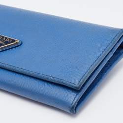 Pre Owned Prada Blue Saffiano Leather Move Flap Continental Wallet