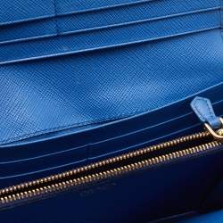 Pre Owned Prada Blue Saffiano Leather Move Flap Continental Wallet