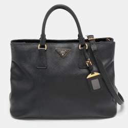Pre Owned Prada Black Saffiano Lux Leather Medium Galleria Zip Tote